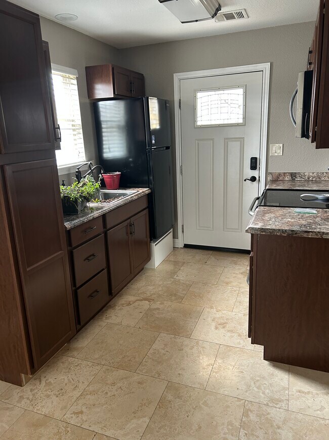 6108 Cloudy Ridge St, Unit Sandy in San Antonio, TX - Foto de edificio - Building Photo