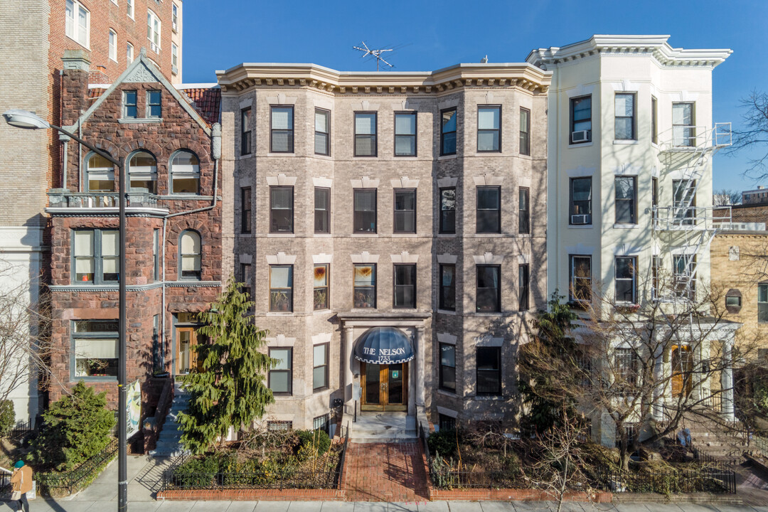 1733 20th St NW in Washington, DC - Building Photo