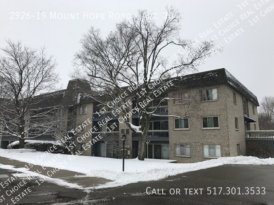 2926 Mt Hope Rd in Okemos, MI - Building Photo