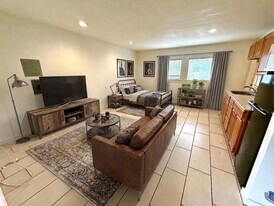 2614 Monterey St in San Antonio, TX - Building Photo