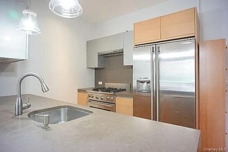 2280 Frederick Douglass Blvd in New York, NY - Building Photo - Building Photo