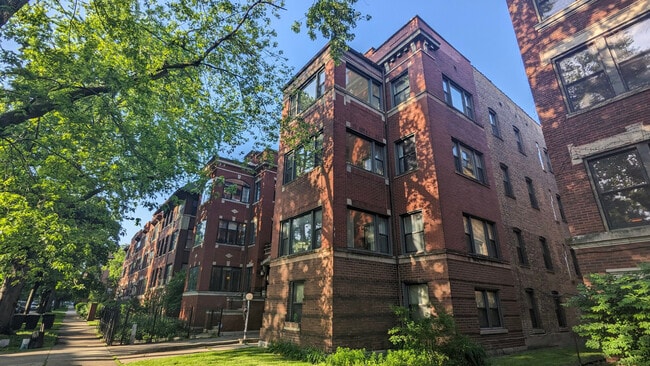 property at 5219 S Greenwood Ave