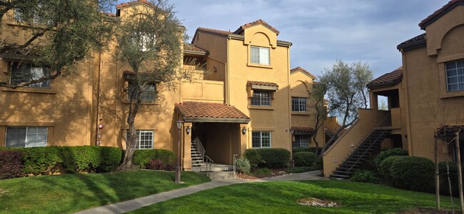 property at 450 Bollinger Canyon Ln