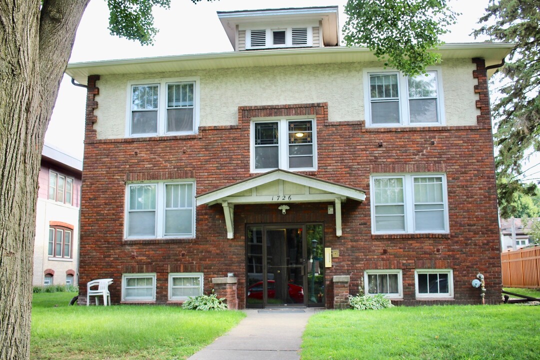 1726 Ashland Avenue in St. Paul, MN - Building Photo