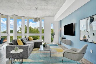 4670 NE 2nd Ave-Unit -300 in Miami, FL - Building Photo - Building Photo