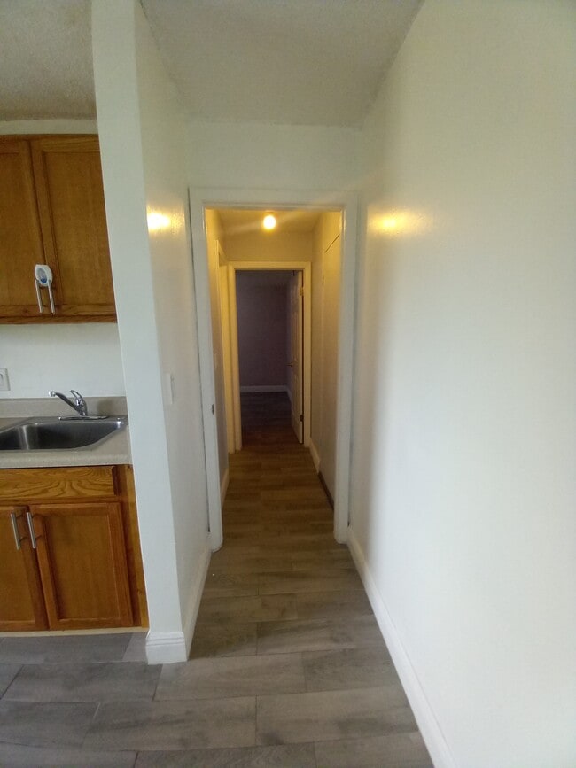18051 NW 40th Pl, Unit 1 in Miami Gardens, FL - Building Photo - Building Photo