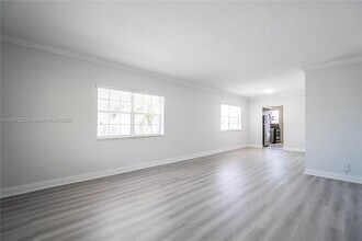 320 84th St in Miami Beach, FL - Building Photo - Building Photo