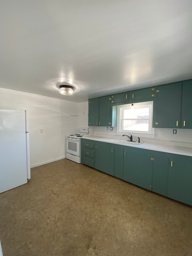 22 1st St Apartments and Nearby Milton Apartments For Rent Milton, WI