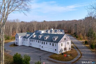 77 Lyme St in Old Lyme, CT - Building Photo - Building Photo