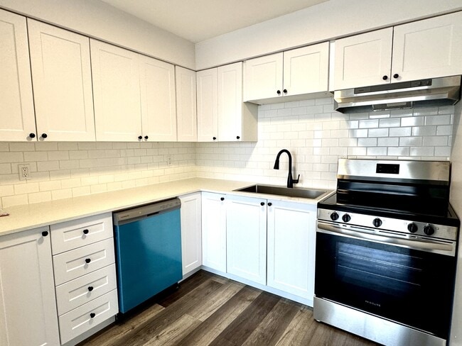 property at 1985 Westcott Rd