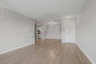 555 N Dupont Ave in Nashville, TN - Building Photo - Building Photo