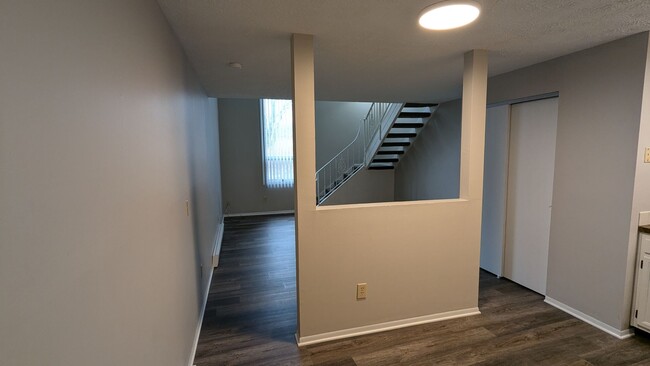 819 Kerns Dr NE in Bolivar, OH - Building Photo - Building Photo