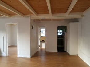 319 SE 11th Ave in Fort Lauderdale, FL - Building Photo - Building Photo