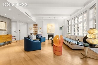 40 E 62nd St in New York, NY - Building Photo - Building Photo