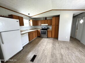 7527 Algood St in Jacksonville, FL - Building Photo - Building Photo