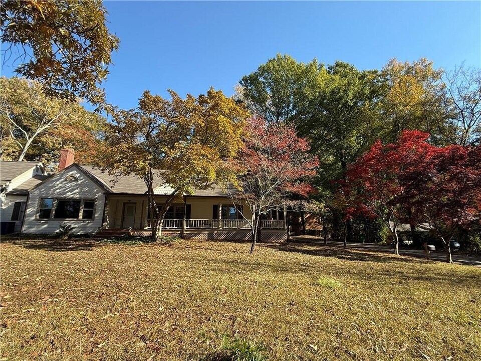 1140 Goodwin Pl NE in Atlanta, GA - Building Photo