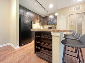 25150 Lovegrass Dr in Lutz, FL - Building Photo - Building Photo