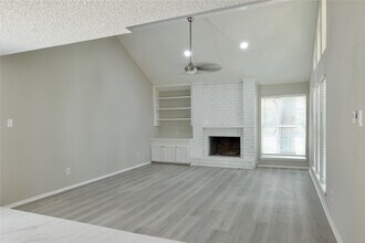 5111 Pinewilde Dr in Houston, TX - Foto de edificio - Building Photo