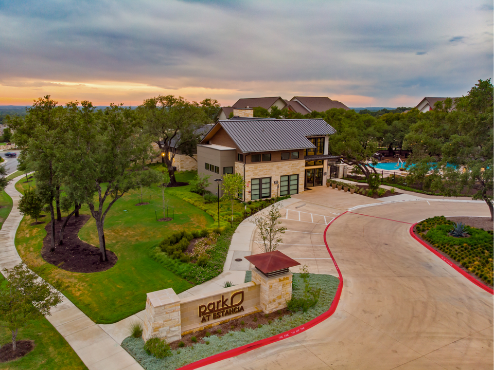 Park at Estancia in Austin, TX - Building Photo