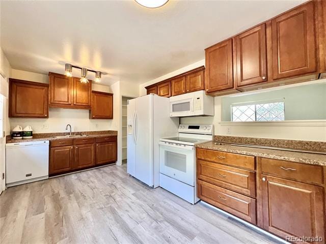 1302 Quivira Dr in Denver, CO - Building Photo - Building Photo