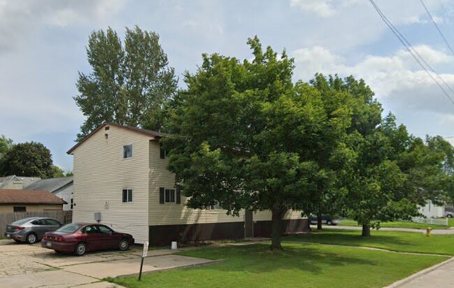 1400 N Clay St in Green Bay, WI - Building Photo - Building Photo