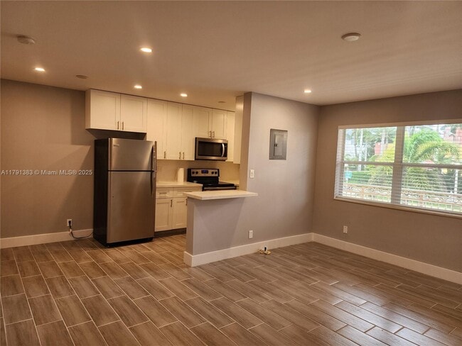 property at 2121 N Ocean Blvd