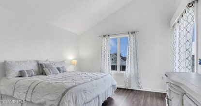 104 Catherine Ln in Stafford Township, NJ - Building Photo - Building Photo