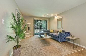 The Avalon Apartment Homes in Chesterfield, MO - Building Photo - Building Photo