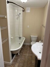 224 Central Ave, Unit 224 2nd floor in Glyndon, MD - Building Photo - Building Photo
