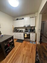 10 Aberdeen St in Boston, MA - Building Photo