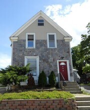 613 Washington St, Unit 3 in Waukegan, IL - Building Photo - Building Photo