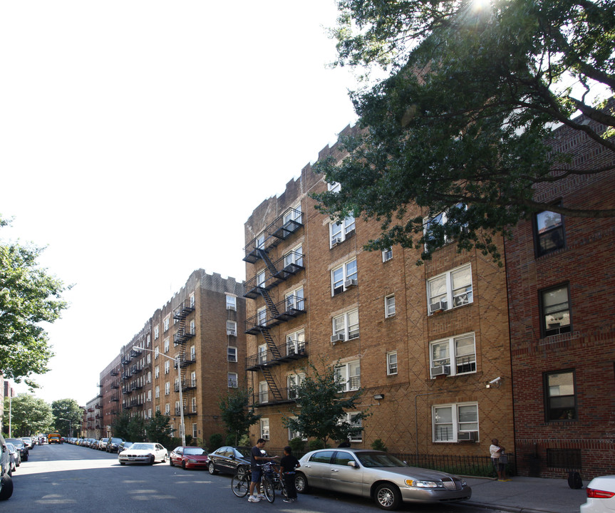 120 East 19th Street in Brooklyn, NY - Building Photo