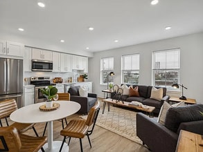 1201 W Girard Ave in Philadelphia, PA - Building Photo - Building Photo