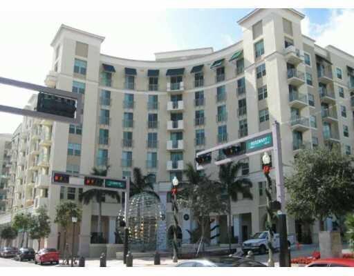 610 Clematis St in West Palm Beach, FL - Building Photo