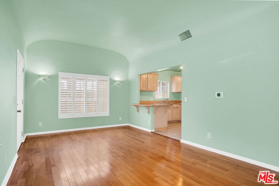 7275 Fountain Ave in Los Angeles, CA - Building Photo