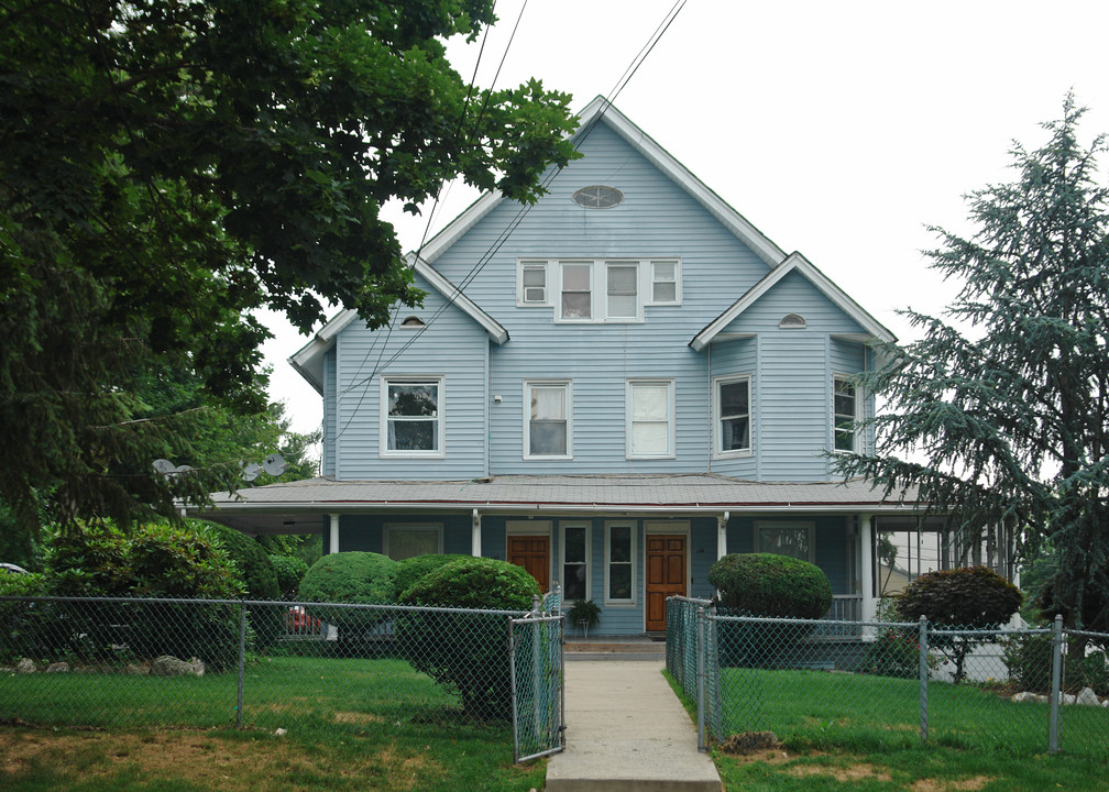 152-154 S Broadway in White Plains, NY - Building Photo