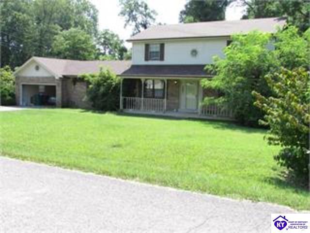 570 Terrace Dr in Radcliff, KY - Building Photo