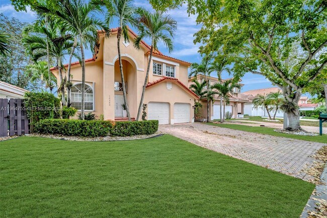 10880 NW 58th Terrace in Doral, FL - Building Photo - Building Photo