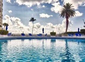 11111 Biscayne Blvd, Unit 2h in Miami, FL - Building Photo