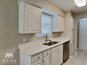 5814 Woodsetter Ln in Arlington, TX - Building Photo - Building Photo