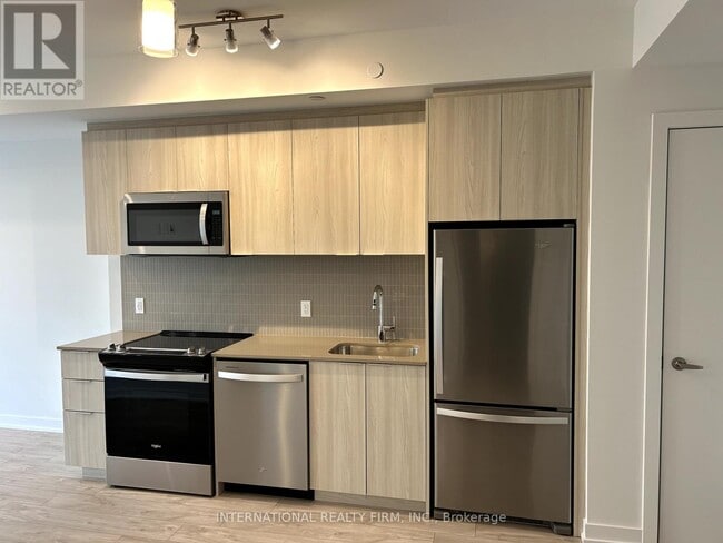 770 Whitlock Ave in Milton, ON - Building Photo - Building Photo