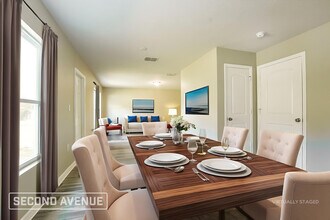 208 Flounder Pl in Poinciana, FL - Building Photo - Building Photo