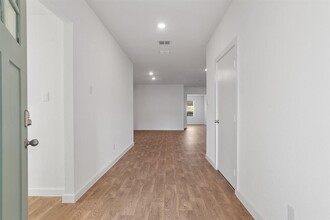 715 Tranquility Ln in Fredericksburg, TX - Building Photo - Building Photo