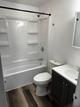 460 Wells Dr, Unit A in Nashville, IN - Foto de edificio - Building Photo