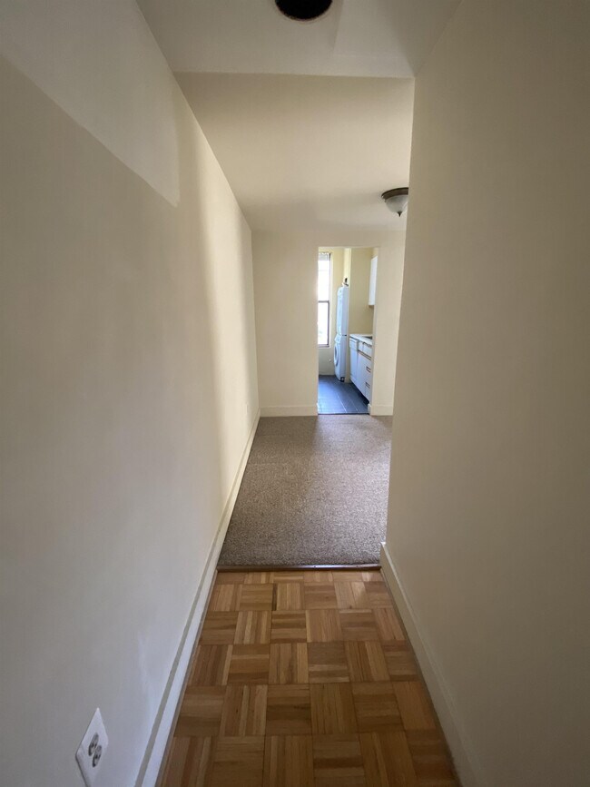 1842 California St NW in Washington, DC - Building Photo - Building Photo