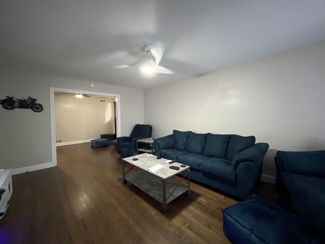 1320 E Livingston St in Allentown, PA - Building Photo - Building Photo
