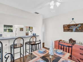 616 Windrush Bay Dr in Tarpon Springs, FL - Building Photo - Building Photo