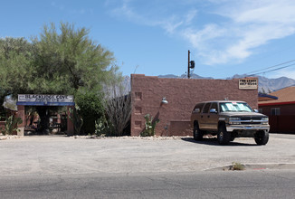 Blacklidge Cove in Tucson, AZ - Foto de edificio - Building Photo