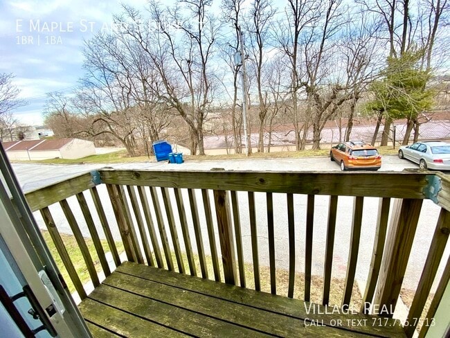 461 E Maple St in Dallastown, PA - Building Photo - Building Photo