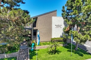 Elan Beachpointe Carlsbad in Carlsbad, CA - Building Photo